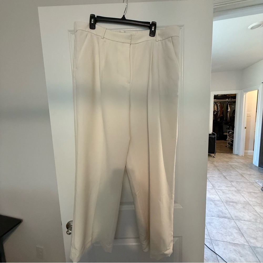 Abercrombie & Fitch Cream Women's Trousers size 18/34 regular